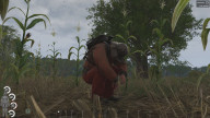Ein spärlich bekleideter Gefangener streift durch die dichten Wälder von SCUM