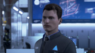 Der Titan analysiert akribisch das hochkomplexe Androiden-Getriebe am Tatort