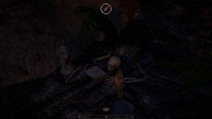 Der Titan untersucht die Höhlenmalereien